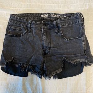 Black Jean shorts size 8/29